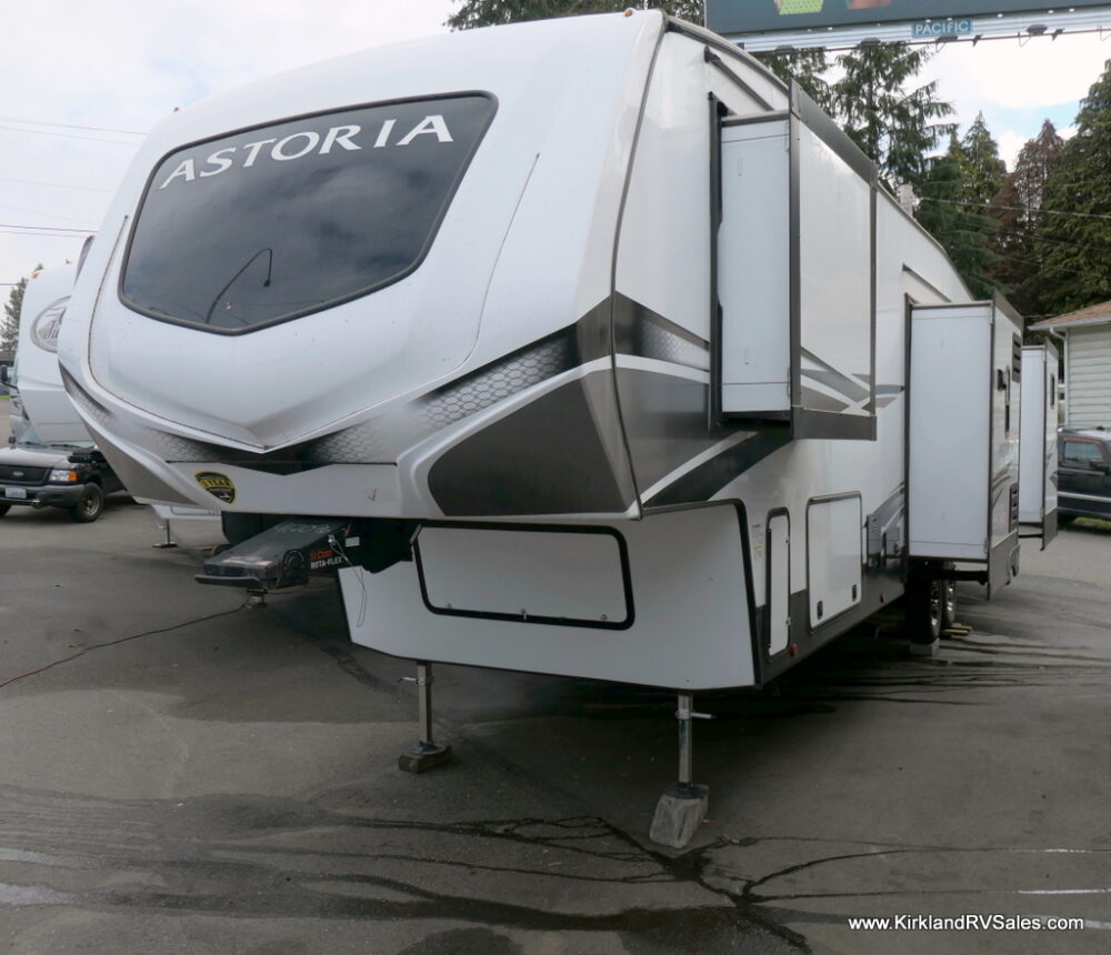Explore the 2022 Astoria 3343 Bunk House Fifthwheel, available now at Ryan’s RV in Everett, WA.